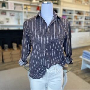 Frank & Eileen Oversized Joedy Woven Mushroom w Crm stripe button down top Sz Lg